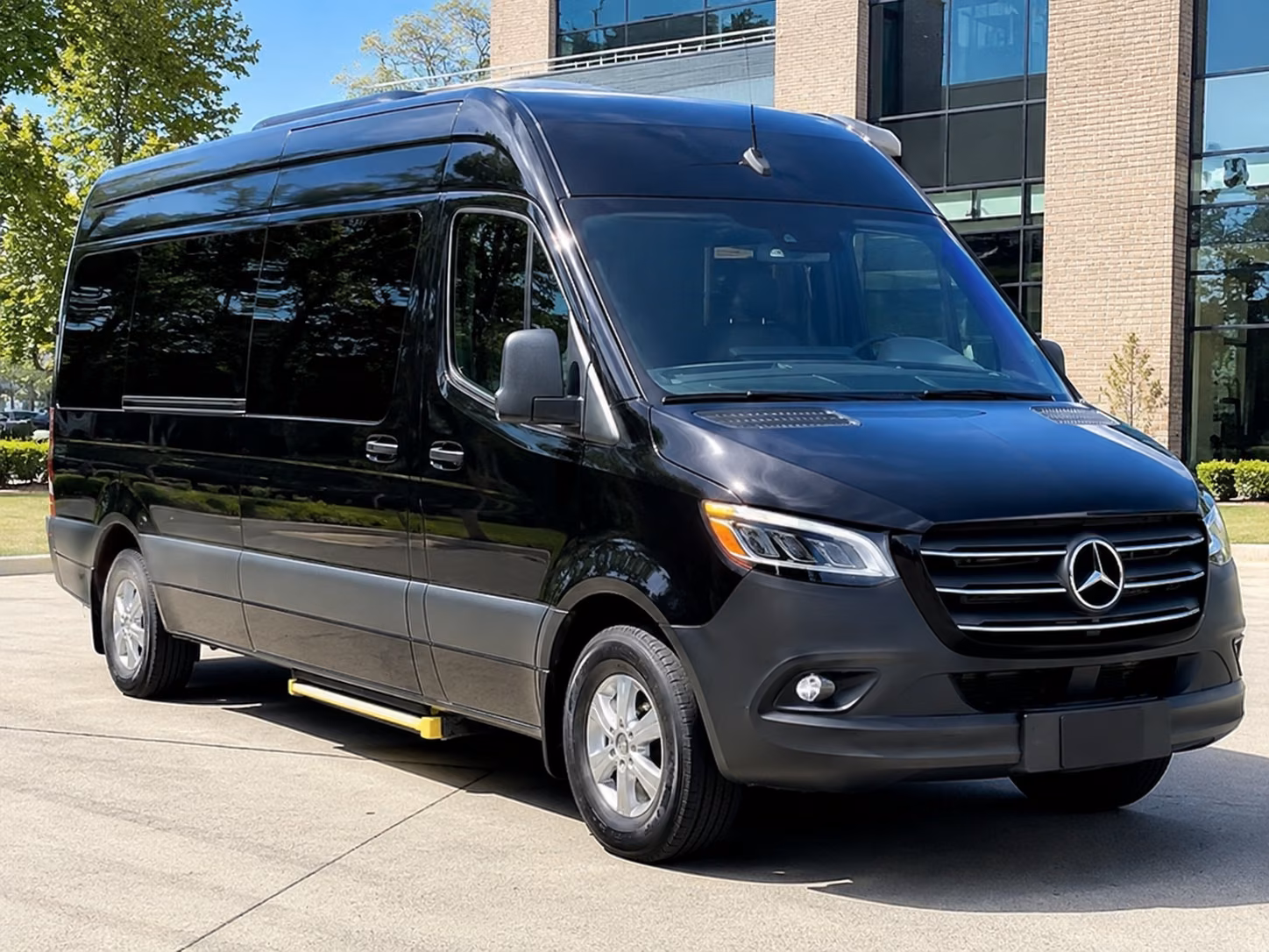 el monte hospital and campus shuttle bus rentals