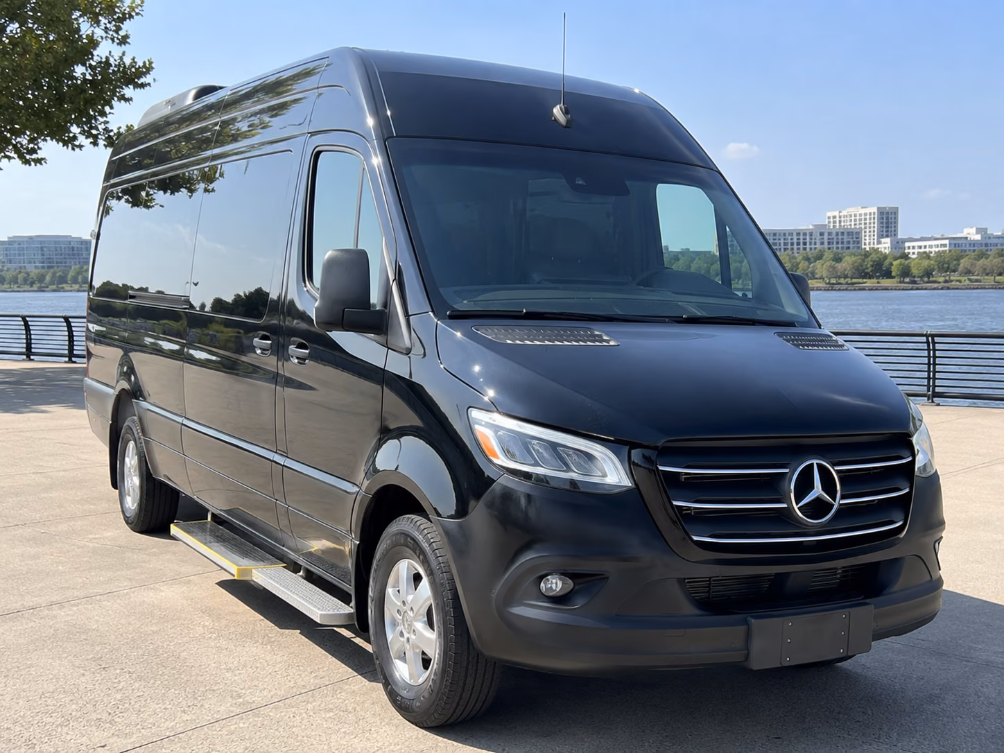 rent a bus for live music and private events around el monte